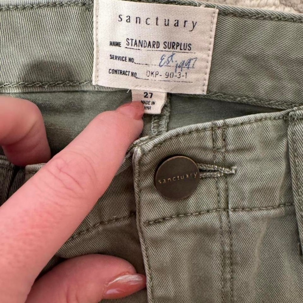 Sanctuary standard surplus green utility crop chino cargo pants Size 27 - Picture 4 of 8